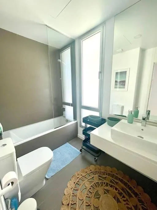 Stunning Three Bedroom Townhouse With Great Views! Estepona Apartment