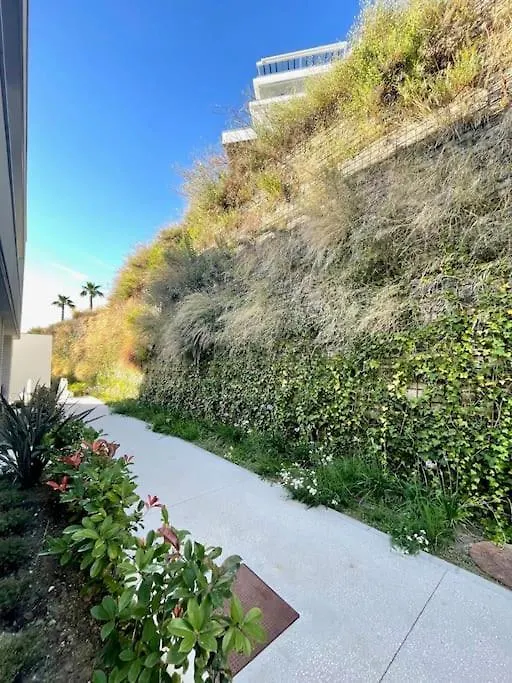 Apartment Stunning Three Bedroom Townhouse With Great Views! Estepona